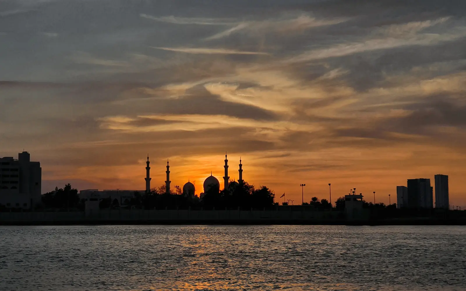 Sheikh Zayed Grand Mosque in Abu Dhabi